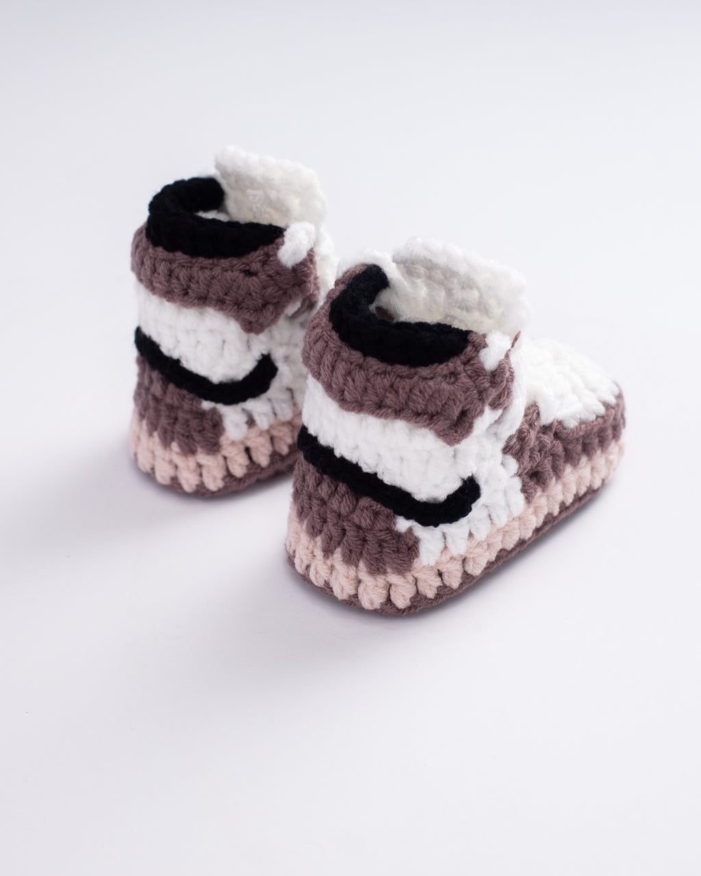 AJ BROWN/WHITE Chaussettes Baskets