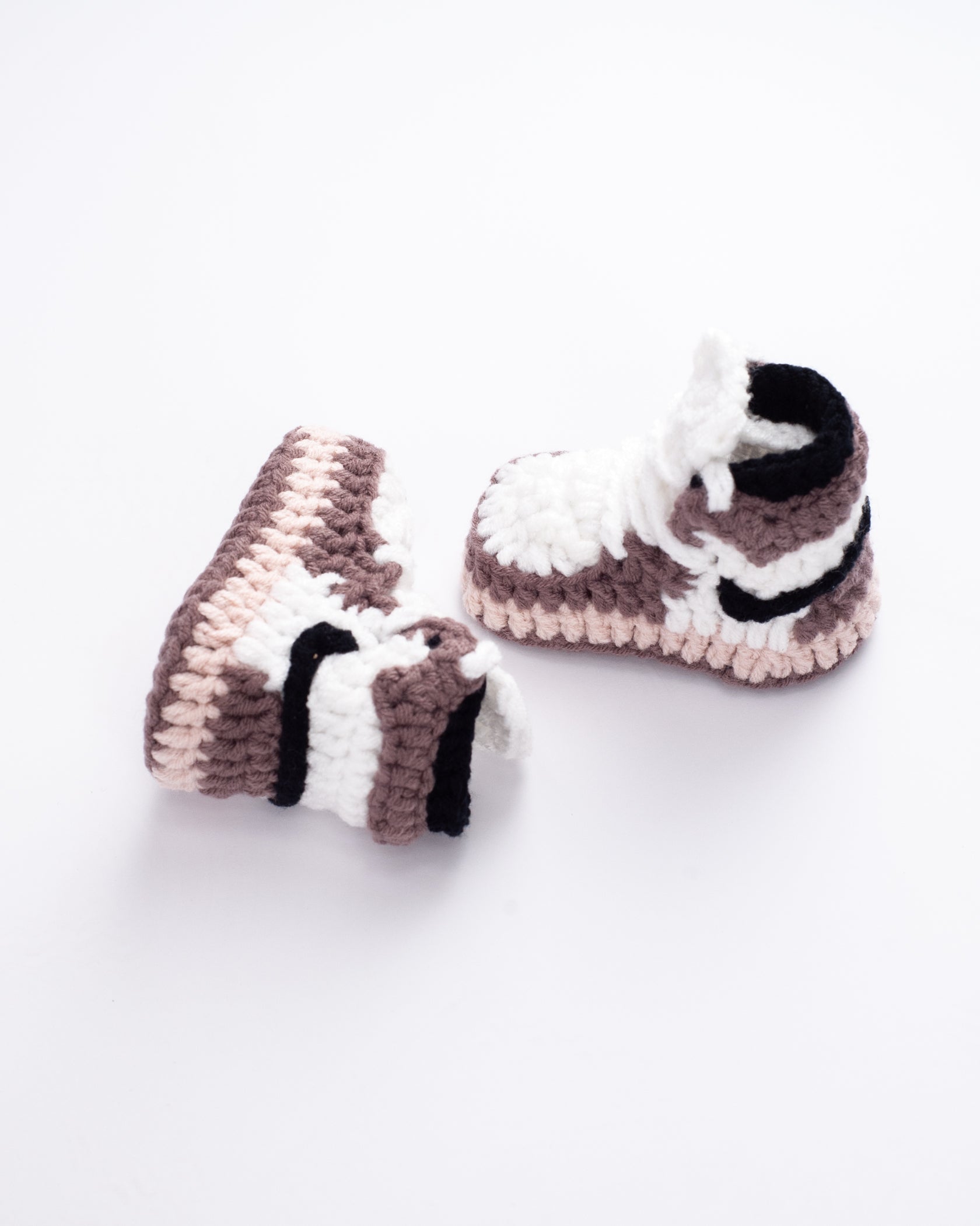 AJ BROWN/WHITE Chaussettes Baskets
