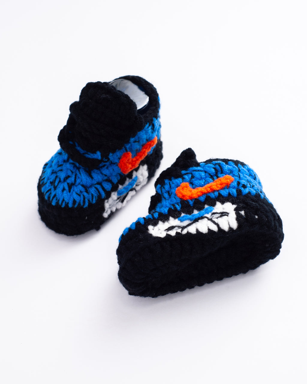 AM Hyper Blue Sneaker Sokkies