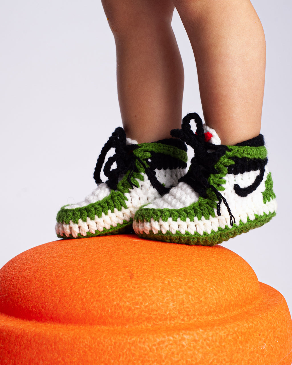 TRAVIS-OLIVE GREEN Sneaker Sokkies